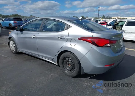 2016 Hyundai Elantra Se z USA, uszkodzony, nr VIN 5NPDH4AE5GH670166